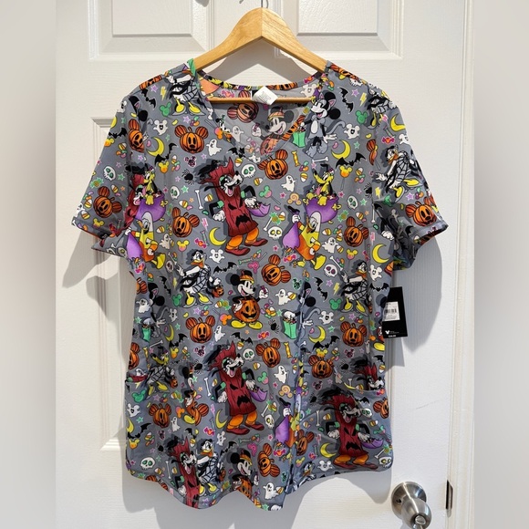 NWT Disney Mickey Mouse Halloween Scrub Top XXL - Picture 2 of 5